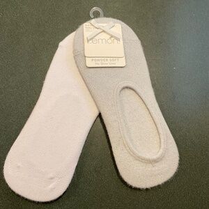Lemon No Show Liner Socks White and Light Gray NWT Powder Soft